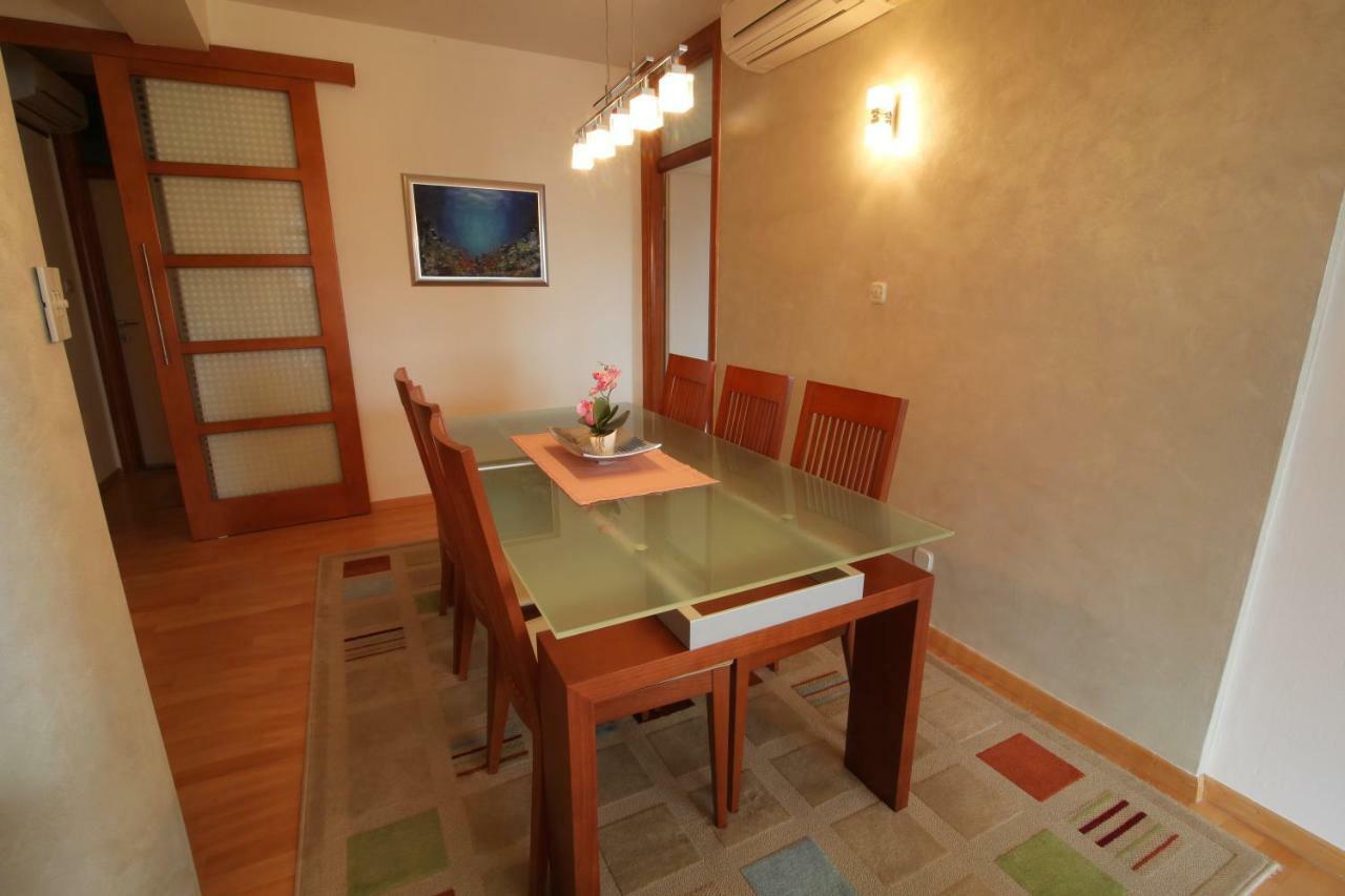 Apartment San Marino 2 Makarska